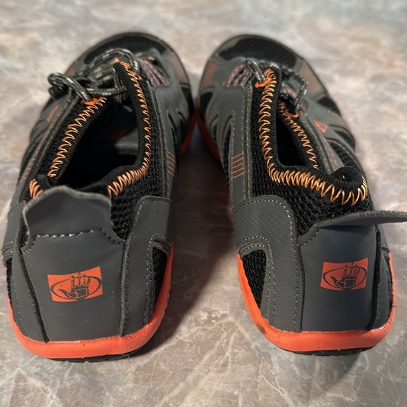 Body Glove Black and Orange Athletic Shoes size 8.5 - Picture 3 of 5